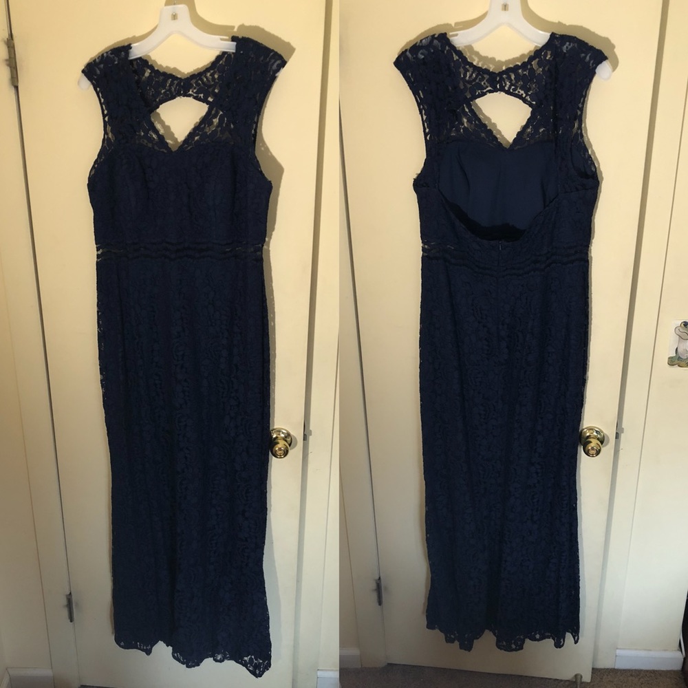 David’s Bridal Prom Dress - Picture 2 of 3